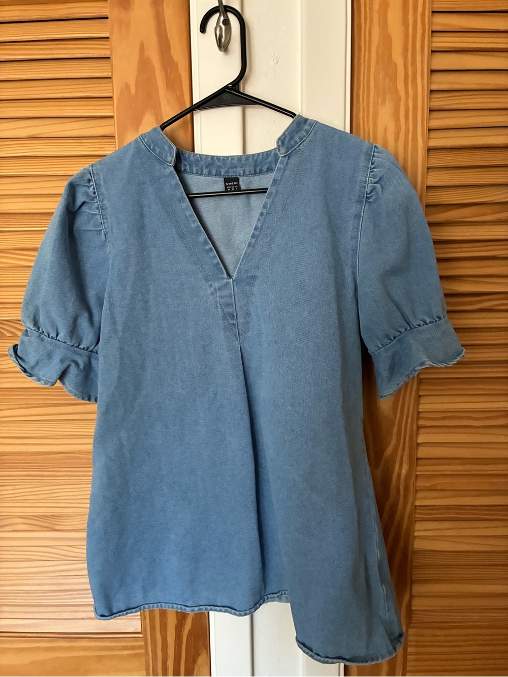 Light Blue Puff Sleeve V-Neck Women's Top SHEIN size medium denim